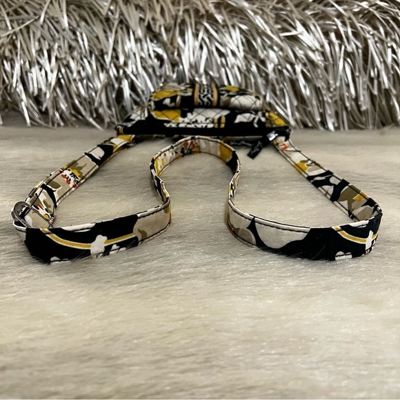 VERA BRADLEY Magnolia Little Lizzy Crossbody Black Yellow White - Picture 13 of 17